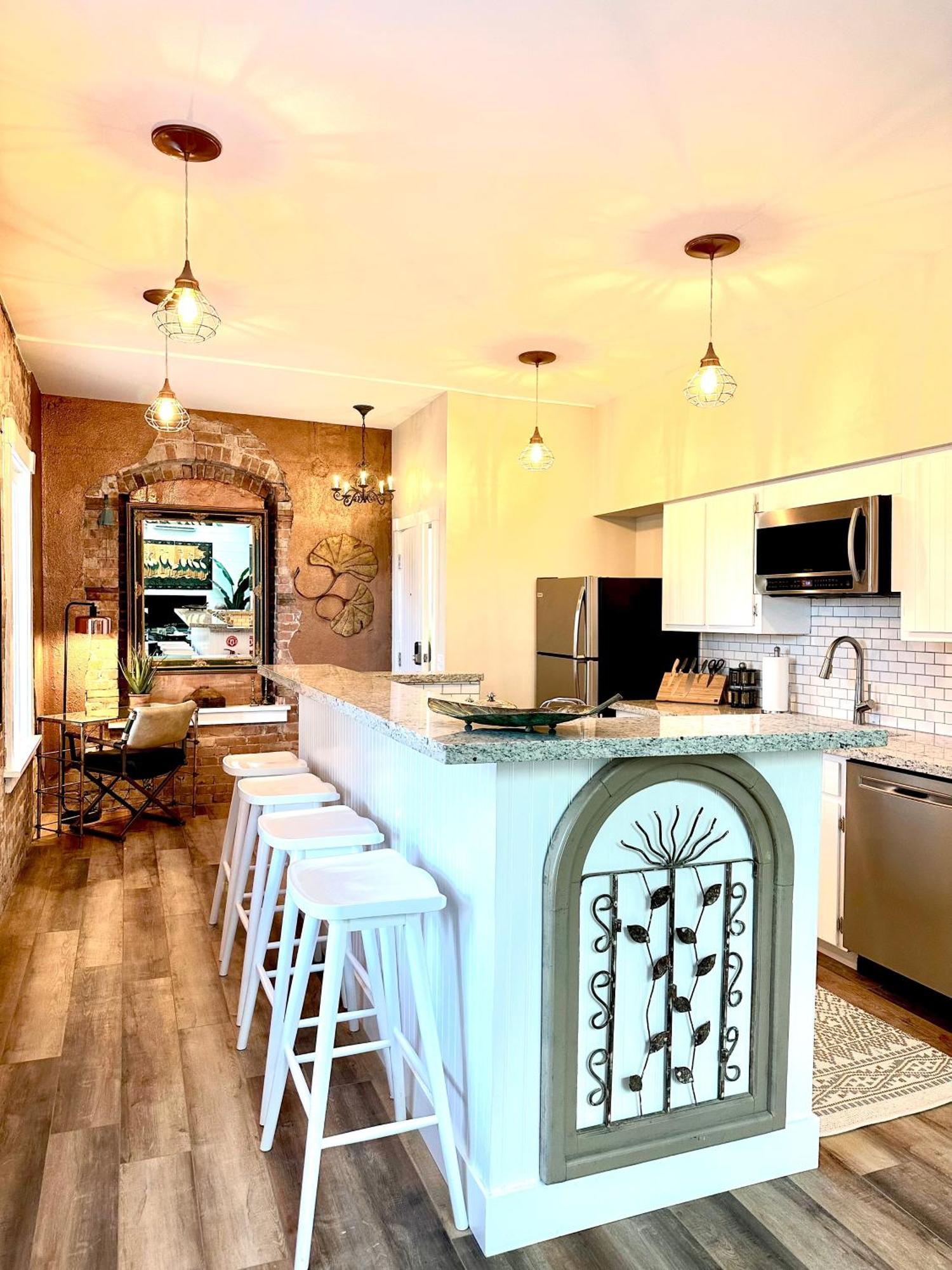 Bisbee Brownstone Suites 外观 照片