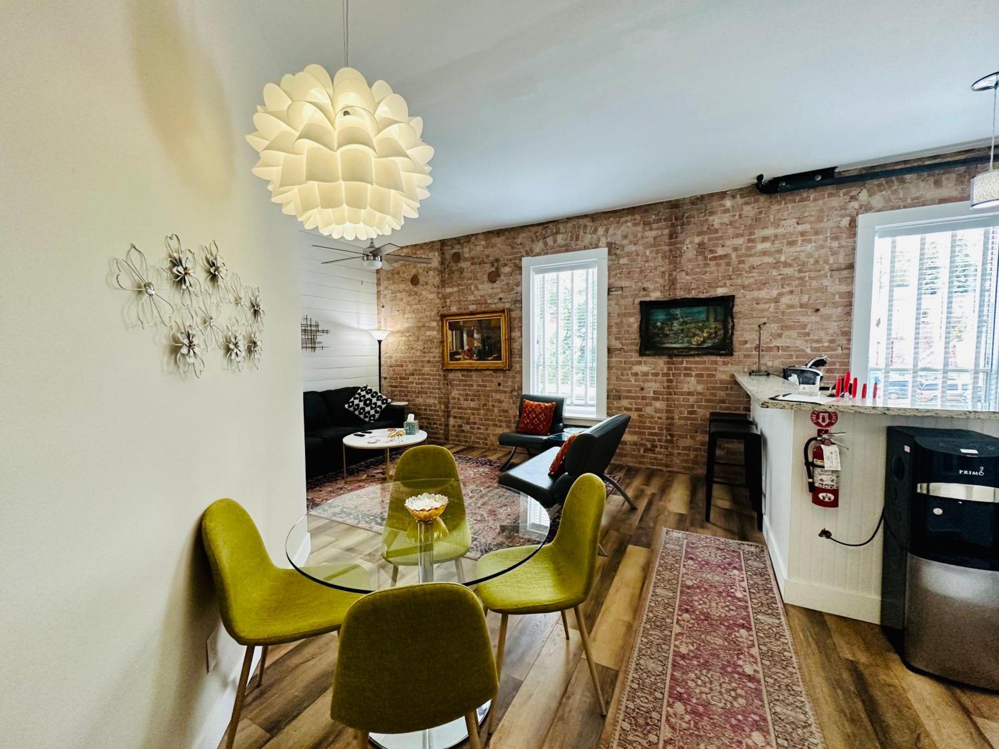 Bisbee Brownstone Suites 外观 照片