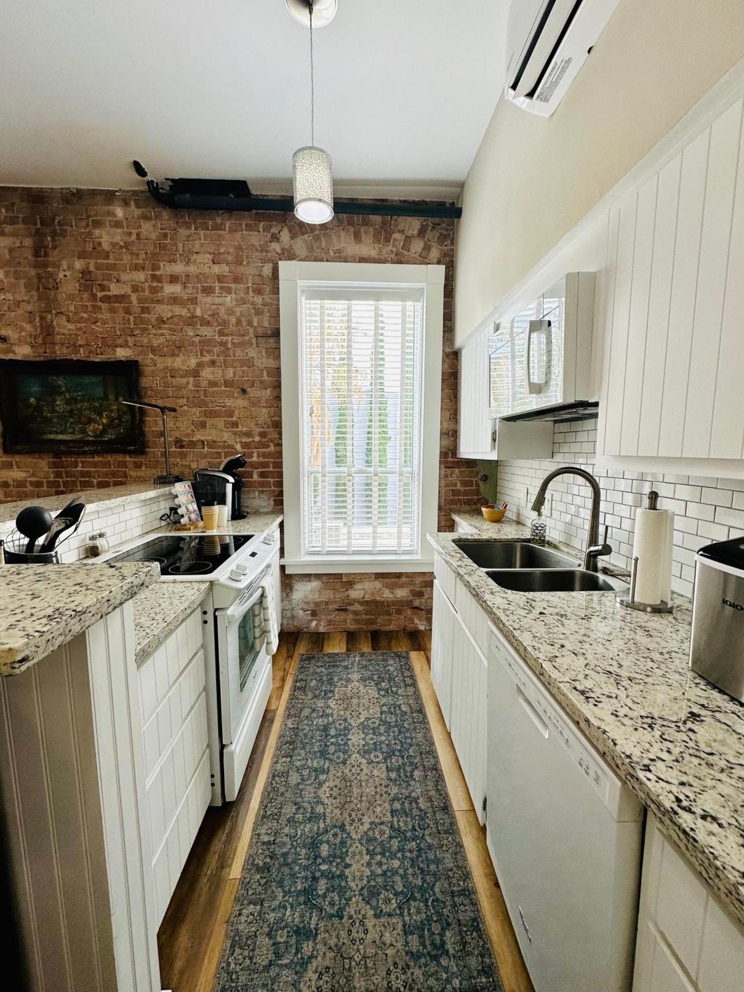 Bisbee Brownstone Suites 外观 照片