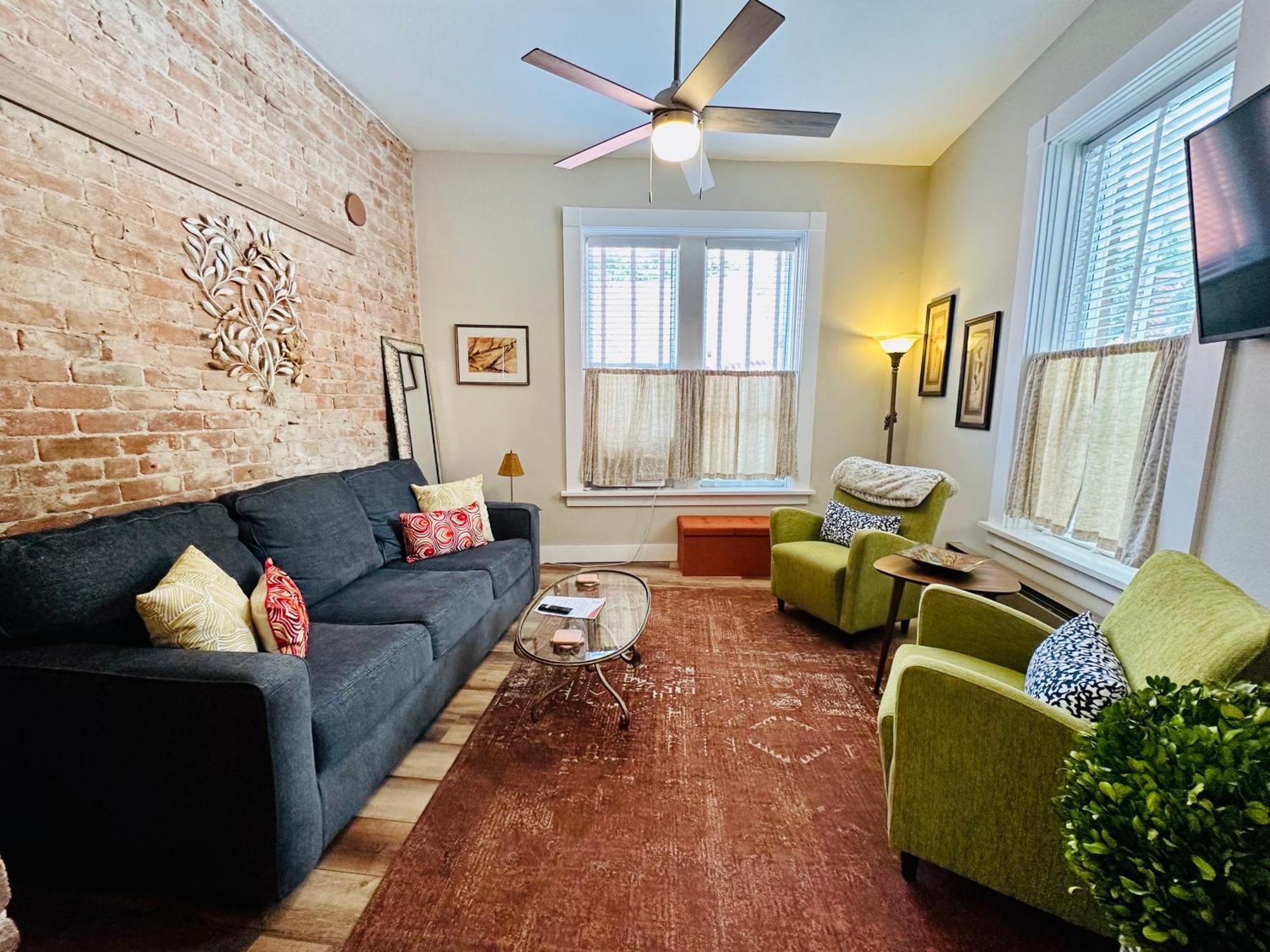 Bisbee Brownstone Suites 外观 照片