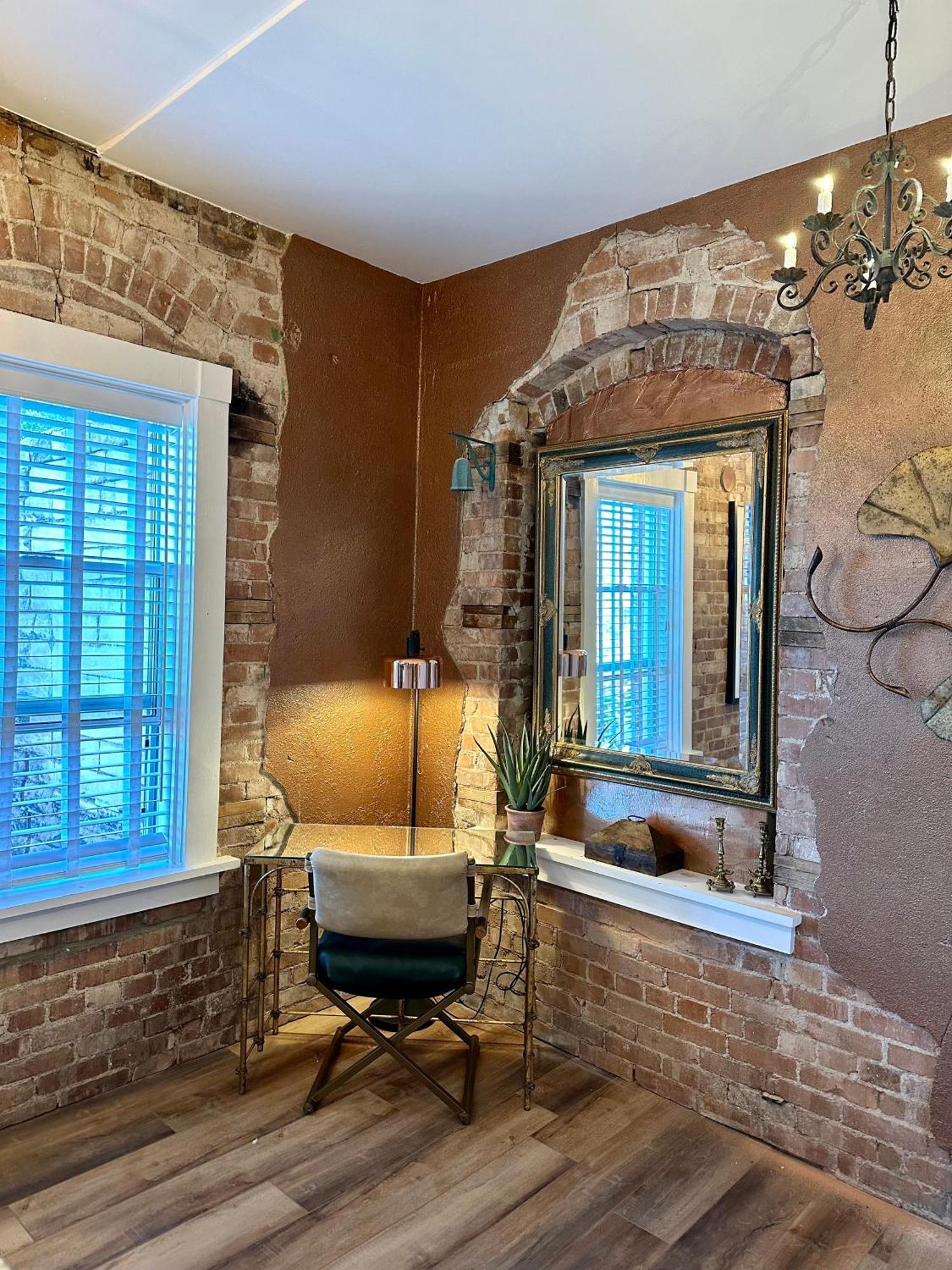 Bisbee Brownstone Suites 外观 照片